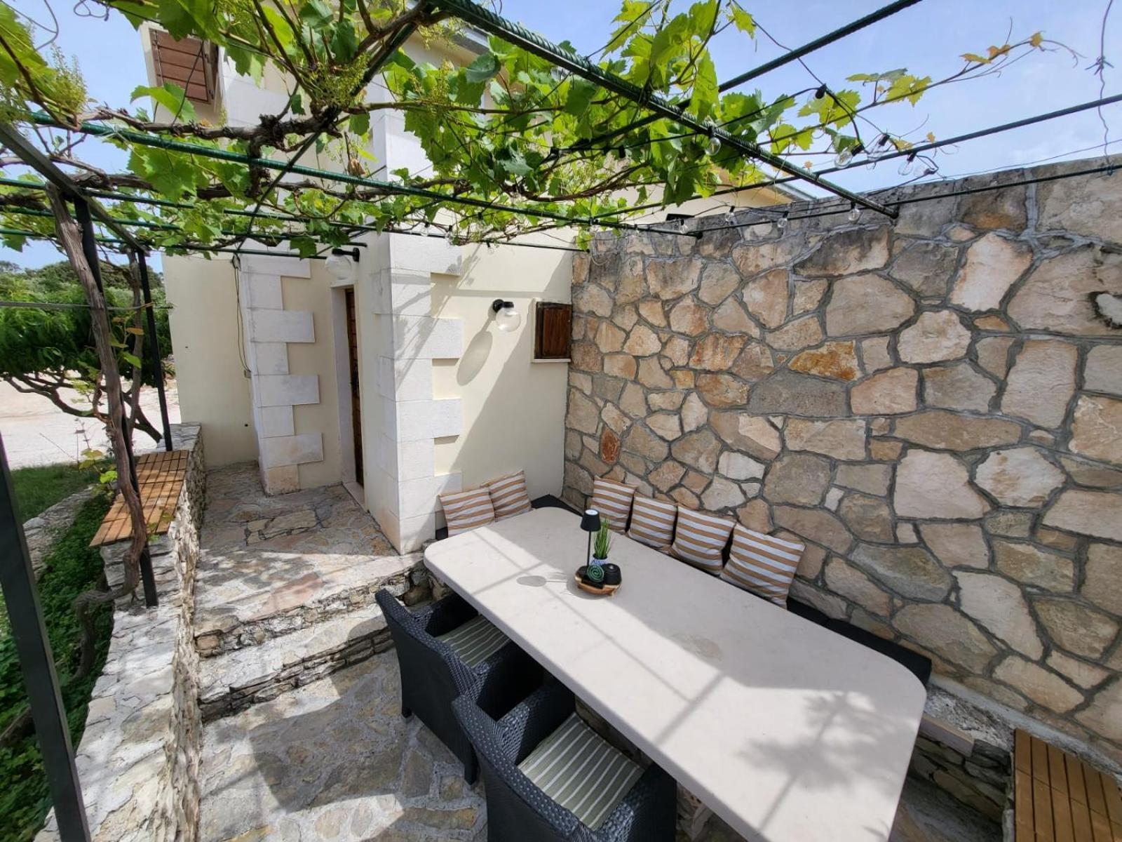 Вилла Robinson Crusoe Style House "Maslina" Skrip Экстерьер фото